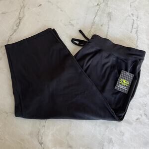 Athletic Works Women's Plus Core Knit Capri NWT XXXL 22 Black Soot